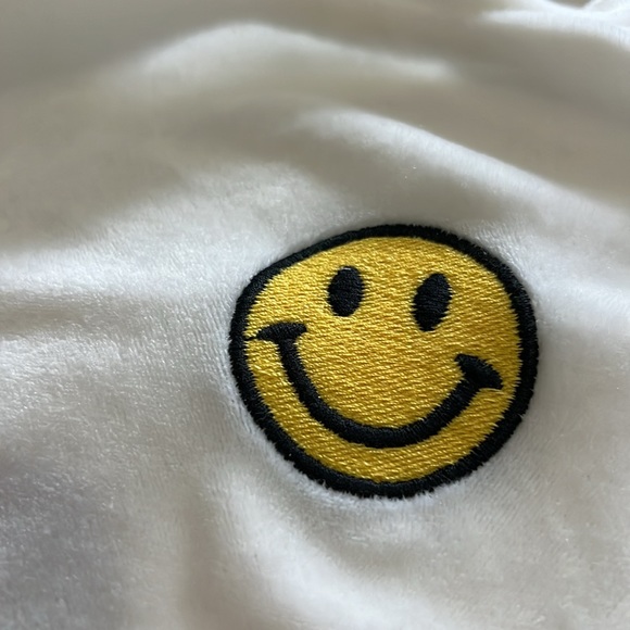 Altar'd state velvet crop top - Picture 3 of 3